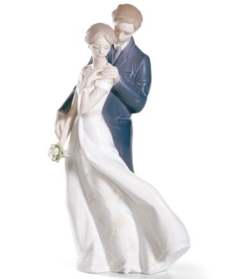 Lladro Collectible Figurine, Everlasting Love image