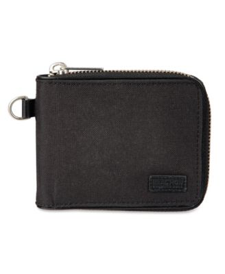 Kenneth Cole Reaction