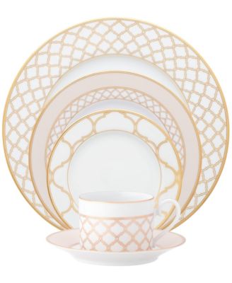 Eternal Palace Gold 5-Piece Place Setting image