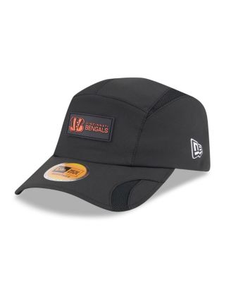 New Era - Men's Black Cincinnati Bengals 2025 Sideline Runner Adjustable Hat