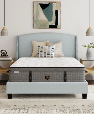 Paramount - HD Warren 15" Plush Pillow Top Mattress, Queen Split