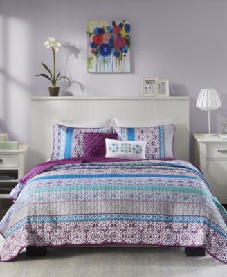 Intelligent Design - Joni Coverlet Set