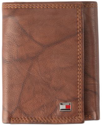 Tommy Hilfiger - Men's Leather Zip-Pocket RFID Wallet