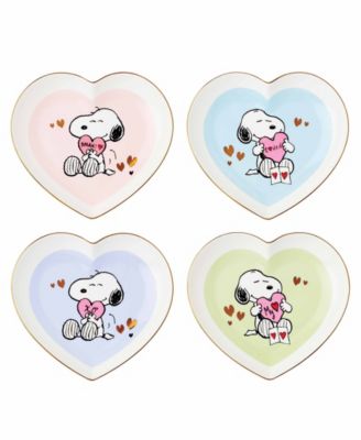 Snoopy Valentine's Day Heart Plates, Set of 4 image