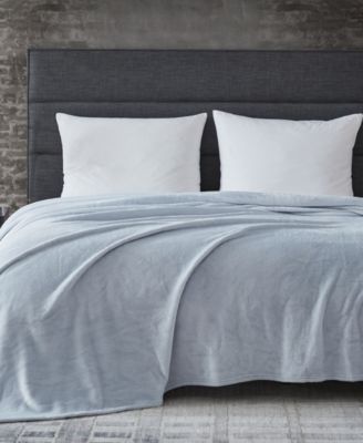 Kenneth Cole Reaction