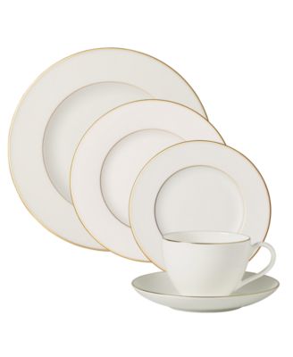 Anmut Gold 5-Piece Place Setting image