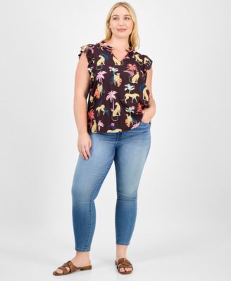 Democracy - Trendy Plus Printed Split-Neck Flutter-Sleeve Top