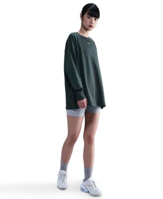 Nike - Women's Oversized Long Sleeve T-Shirt