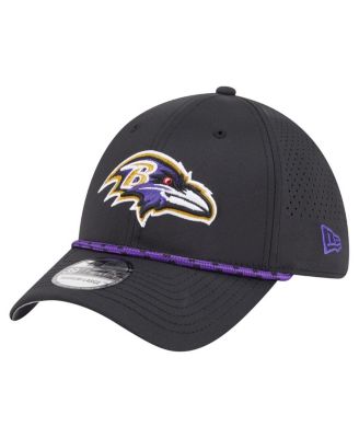 New Era - Men's Black Baltimore Ravens Perforated 39THIRTY Flex Hat