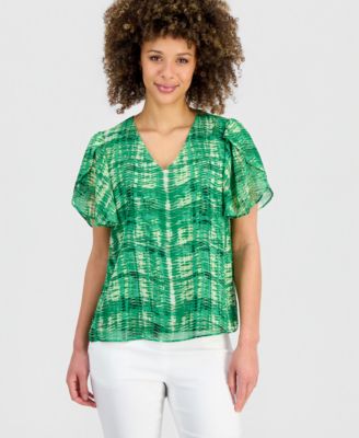 Kasper - Petite Short Flutter Sleeve V-Neck Pull-On Top