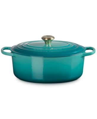 Signature Enameled Cast Iron 6.75-Quart Dutch Oven image