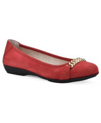 Cliffs by White Mountain