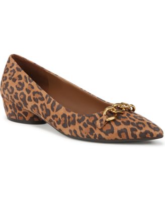 Naturalizer - Becca Low-heel Pointed Toe Flats