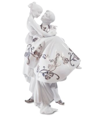  Lladro Collectible Figurine, The Happiest Day Re-Deco image