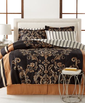 Macy's - Sabrina Comforter Set