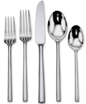 Macy's - Diameter 5 Piece Place Setting