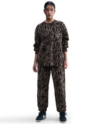 Nike - Women's High-Waisted Oversized Printed Sweatpants