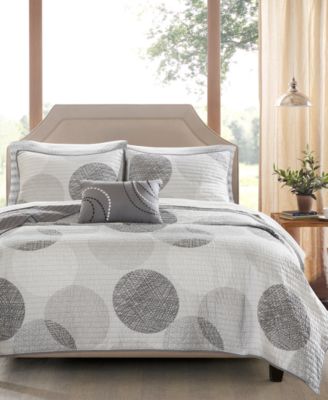 Madison Park Essentials - Essentials Knowles Coverlet Set