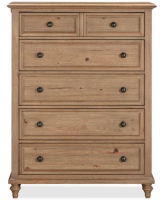 Macy's - Willowmere Chest