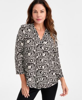 JM Collection - Petite Printed V-Neck Top