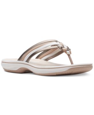Clarks - Women's Breeze Coral Thong Sandals