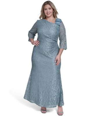 Jessica Howard - Plus Size Side Tuck Sheath Gown